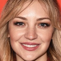 Abby Elliott Nackt