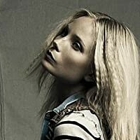 Abby Pivaronas Nackt