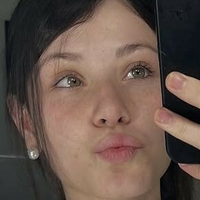 Abril Milagros Nackt