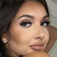 Adriannalinnaa Nackt