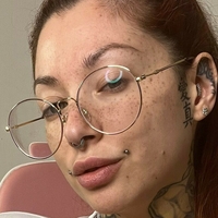 Alerose Suicide Nackt