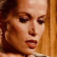Alexandra Delli Colli Nackt