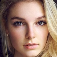 Amélie Tremblay Nackt