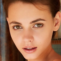 Angel Set Free Nackt