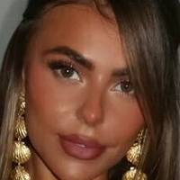 bellaaellis Nackt