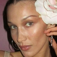 bellahadid Nackt