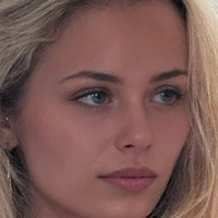 Chloe Hamilton23 Nackt