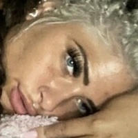 Curvyandiloveit Nackt