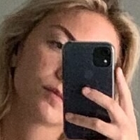 DakotaDivilla Nackt