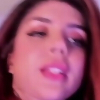delettra Nackt