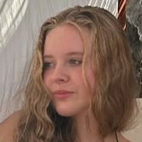 Emilee Elisabeth Nackt