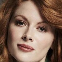 Emily Beecham Nackt