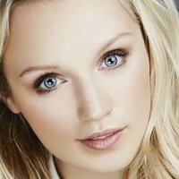 Emily Berrington Nackt