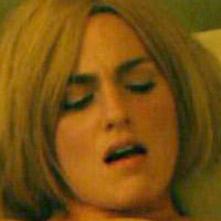 Emma's Toy Chest Nackt