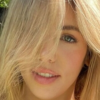 Emmy Elliott Nackt