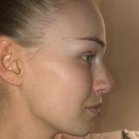 Frederikke Bach Nackt