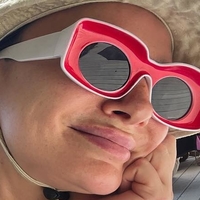 Gizzi Erskine Nackt