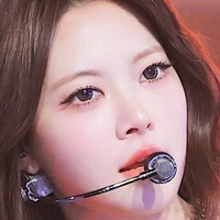 Hong Eunchae 홍은채 | LESSERAFIM Nackt