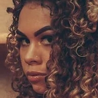 Isabelli Ferreira Nackt