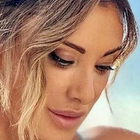 Italian AI Nudes Nackt