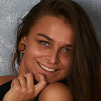 Kolozsi Rebeka Nackt