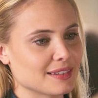 Leah Pipes Nackt