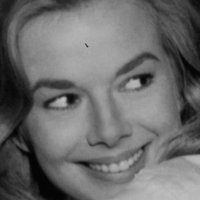Leslie Parrish Nackt