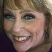 Lori Eden Nackt