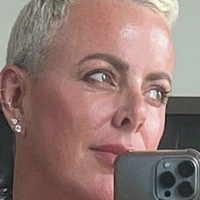 Madame Elise Nackt