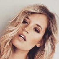 Mara Landwehrs (Belger) Nackt