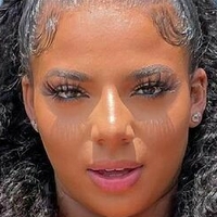 mikaylasaravia Nackt