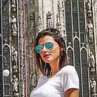 Milan Nackt