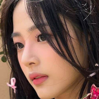 Minji (NewJeans) Nackt