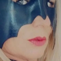 Mysterious Nackt