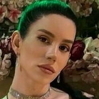 Nisa Serez Nackt
