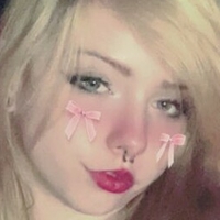 sad.lil.succubus Nackt