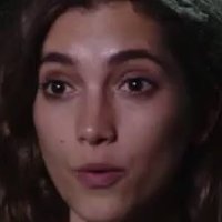 Sarah-Sofie Boussnina Nackt