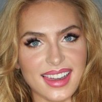 Saxon Sharbino Nackt