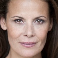 Simone Dericks Nackt