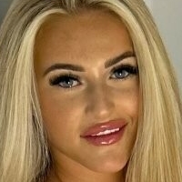 Sophie Aspin Nackt