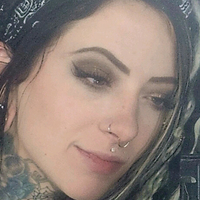 Tatted Damsel Nackt