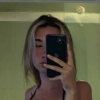 Taytayhein Nackt