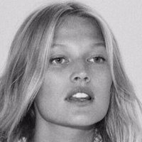 Toni Garrn Nackt