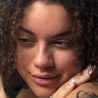 Vieraralyn Nackt