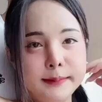 Yoshithun Nackt