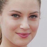 Zoe Levin Nackt